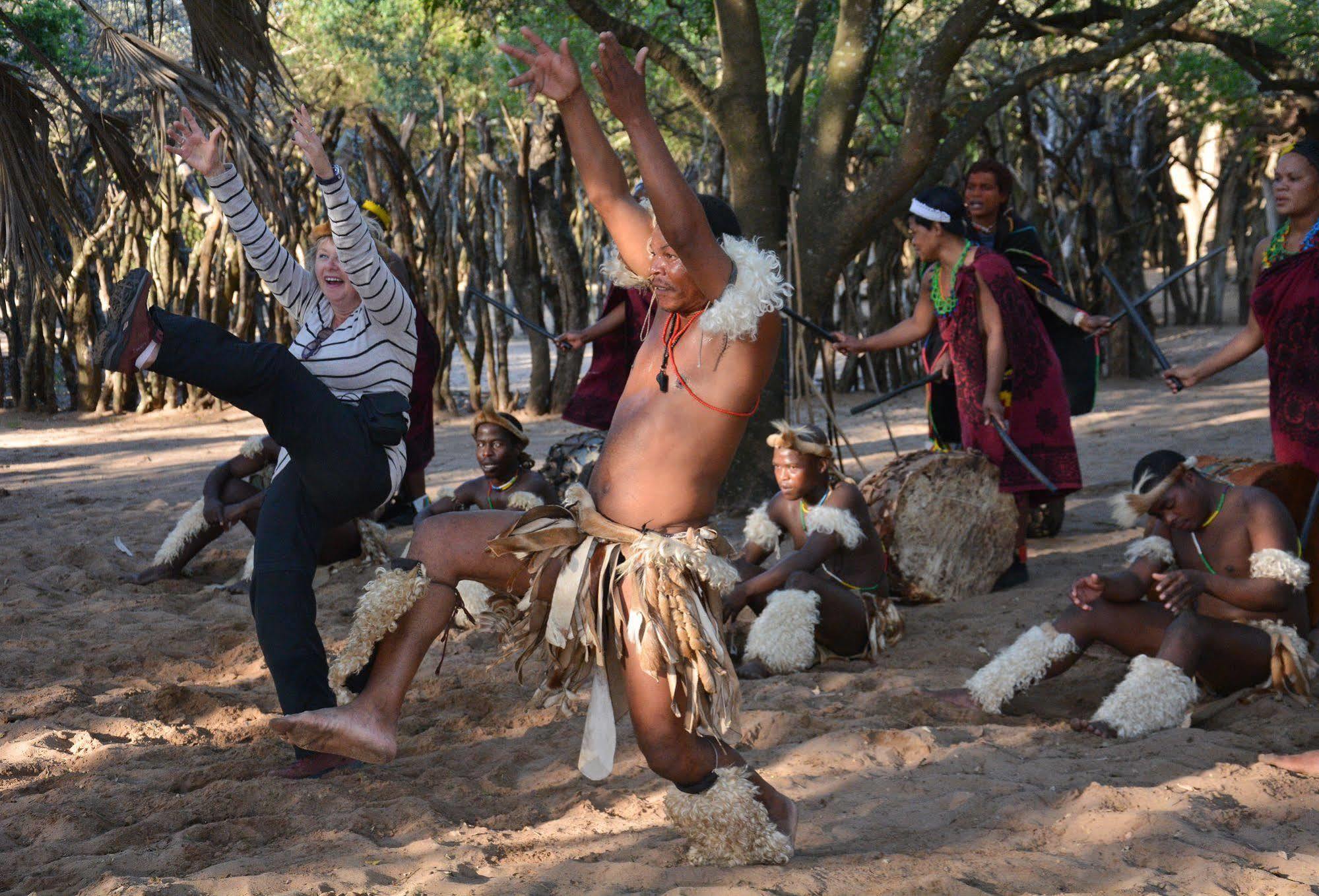 Gooderson Dumazulu Lodge Хлухлуве Экстерьер фото